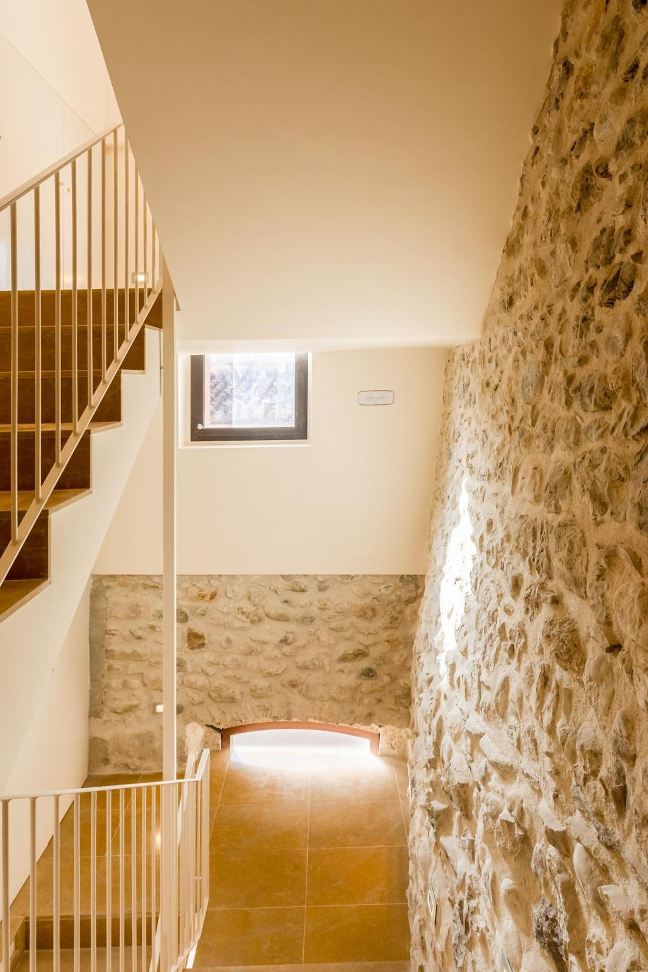 Can Cintet 21Nuevo Apartamento Moderno En Besalú Buitenkant foto