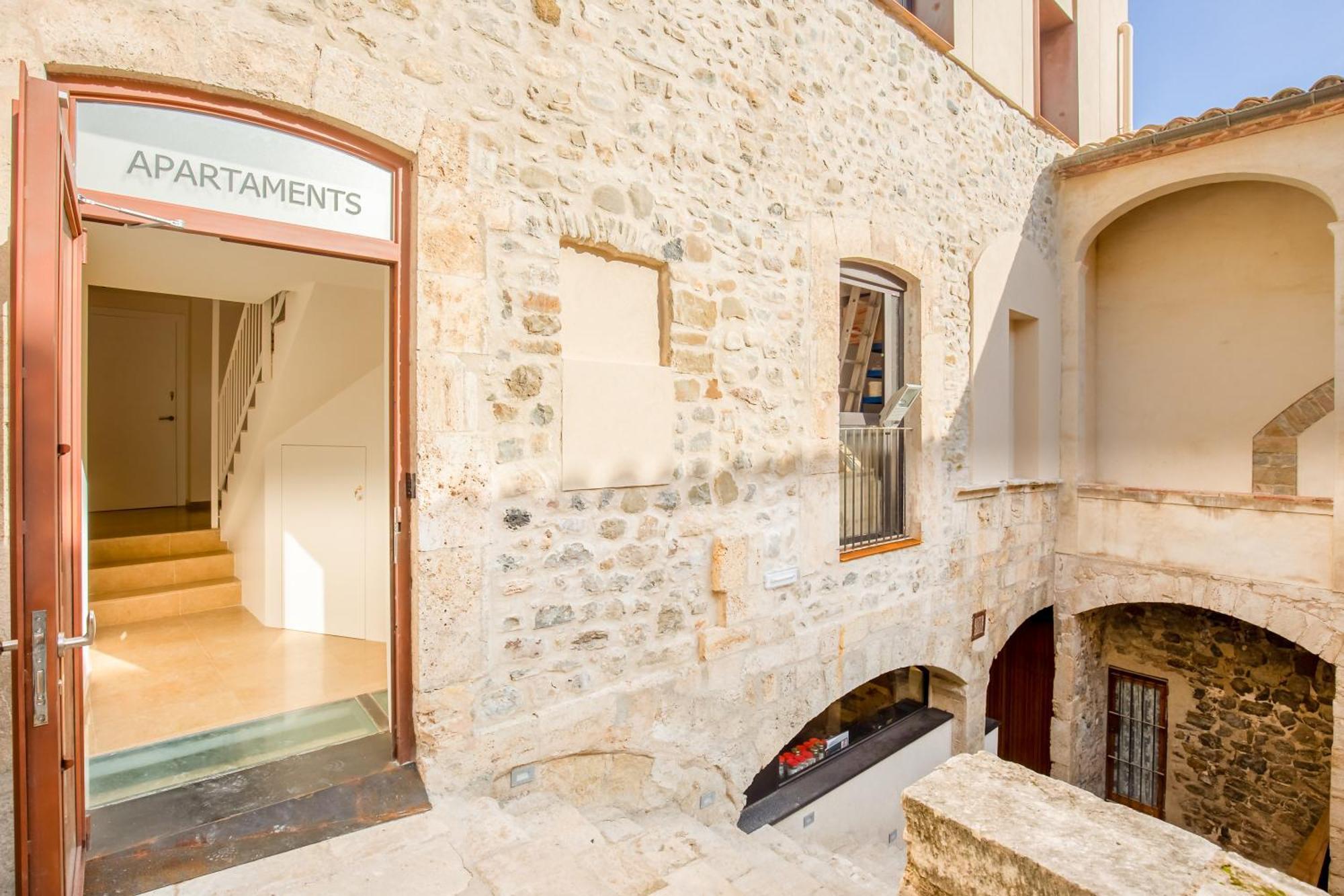 Can Cintet 21Nuevo Apartamento Moderno En Besalú Buitenkant foto