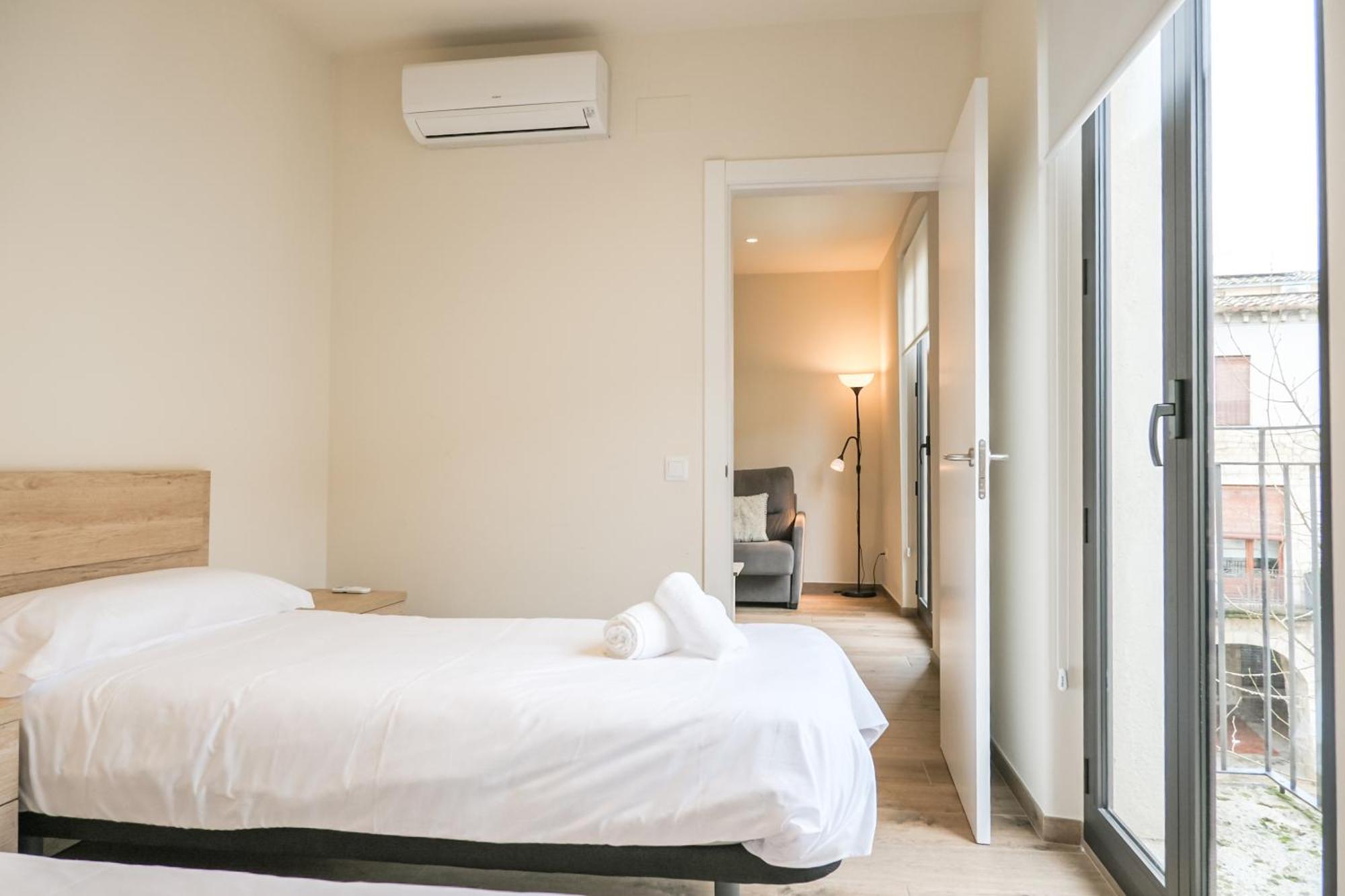 Can Cintet 21Nuevo Apartamento Moderno En Besalú Buitenkant foto