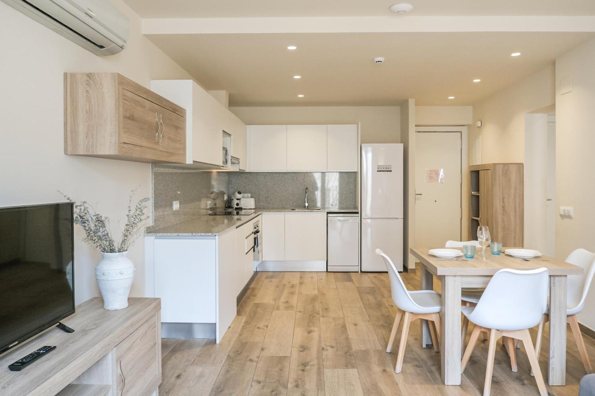Can Cintet 21Nuevo Apartamento Moderno En Besalú Buitenkant foto